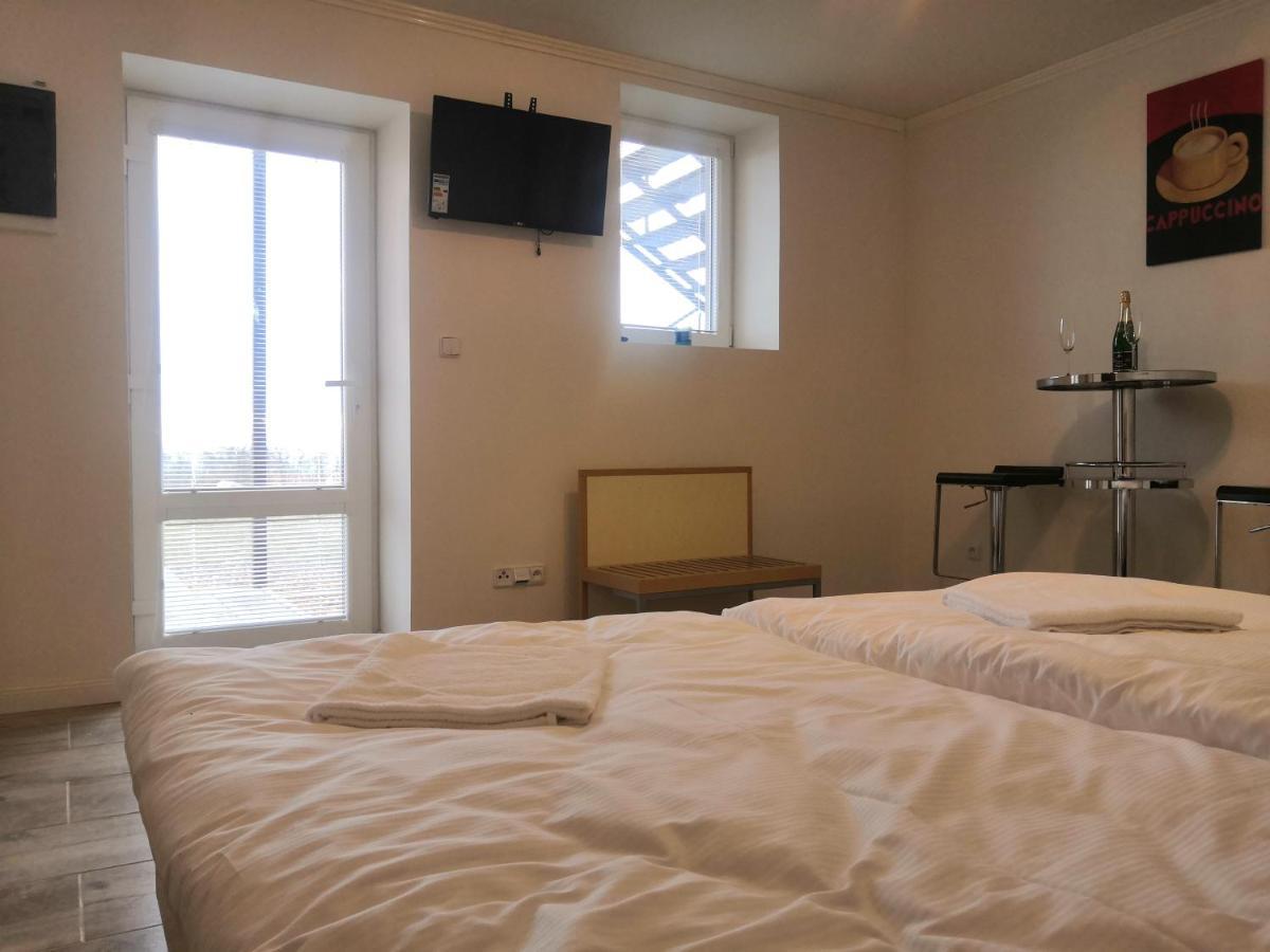 Vehlovice Apartments Melnik Ngoại thất bức ảnh