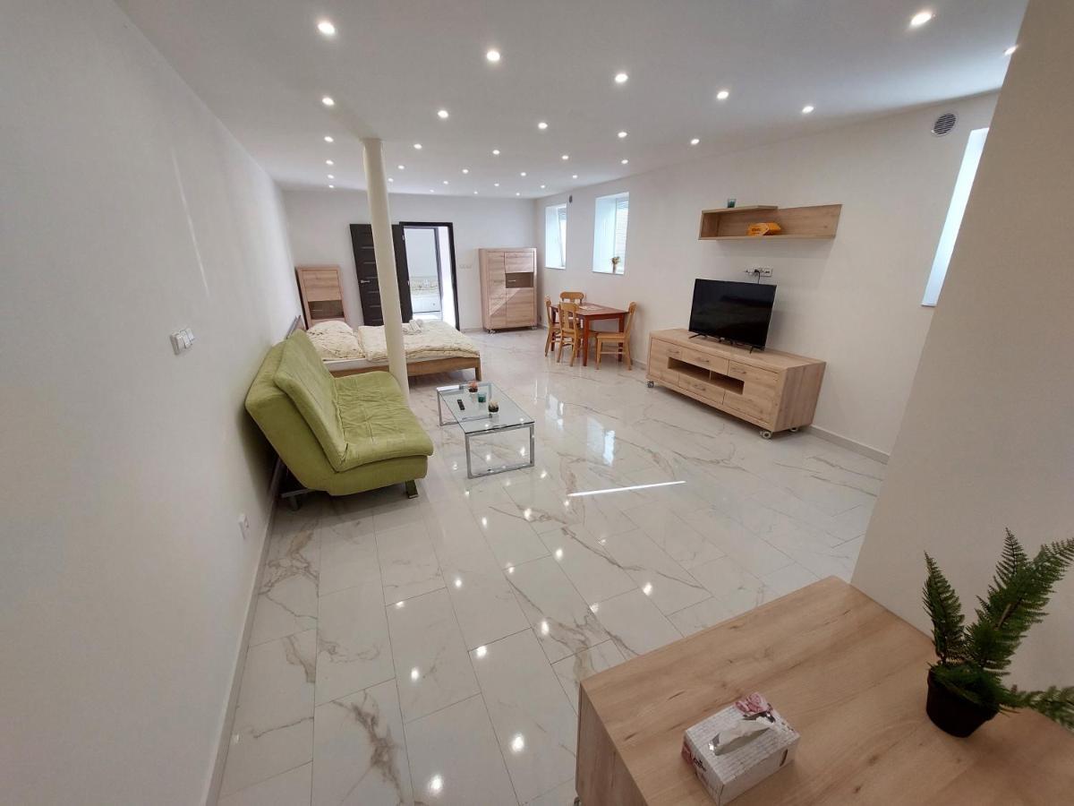 Vehlovice Apartments Melnik Ngoại thất bức ảnh