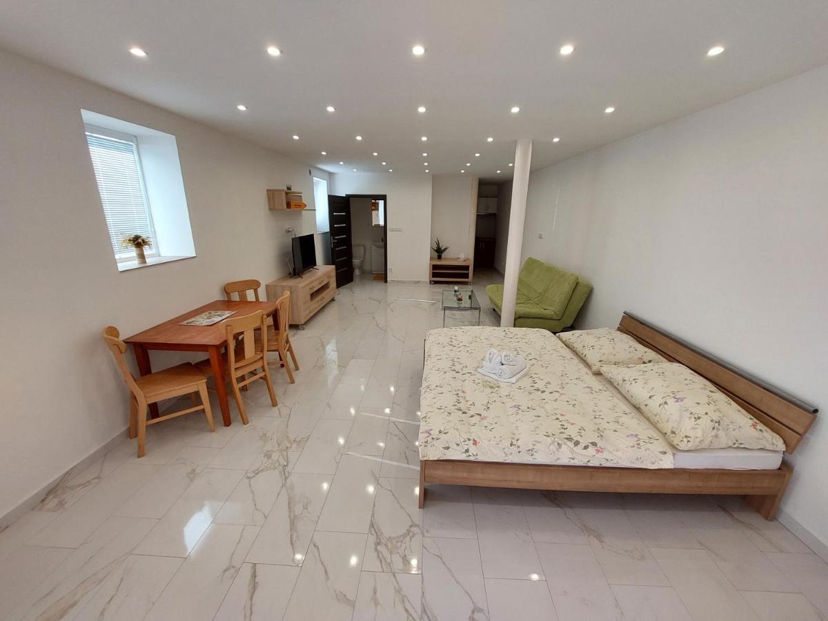 Vehlovice Apartments Melnik Ngoại thất bức ảnh